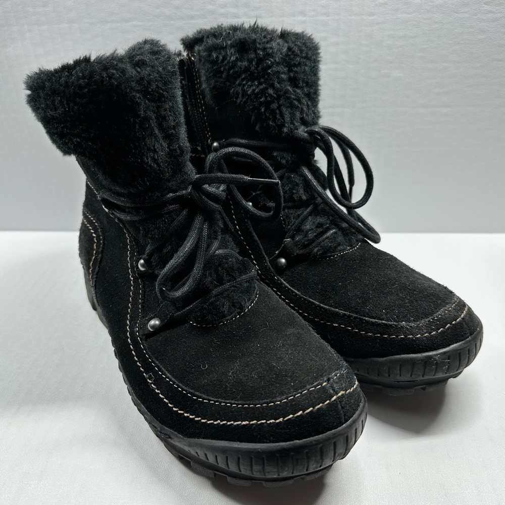 Baretraps Women’s Black Ravie Side Zip Short Winter Boots - 9M